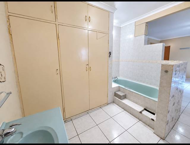 3 BEDROOM HOUSE FOR SALE IN VANDERBIJLPARK SE 1